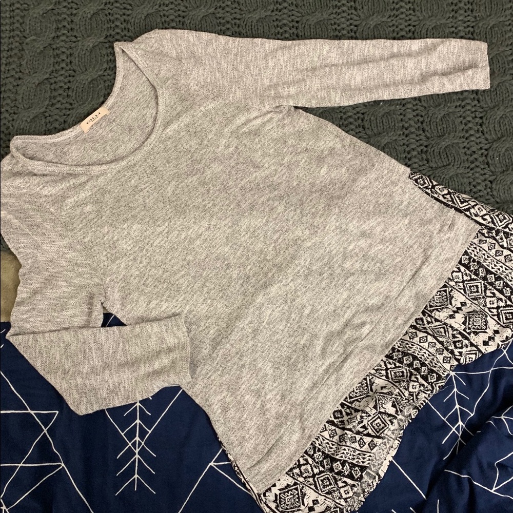 SOLD - NWOT Gilli mixed media tunic